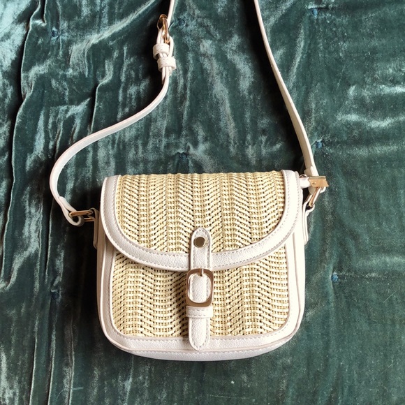 Street Level Handbags - Cream Crossbody Bag